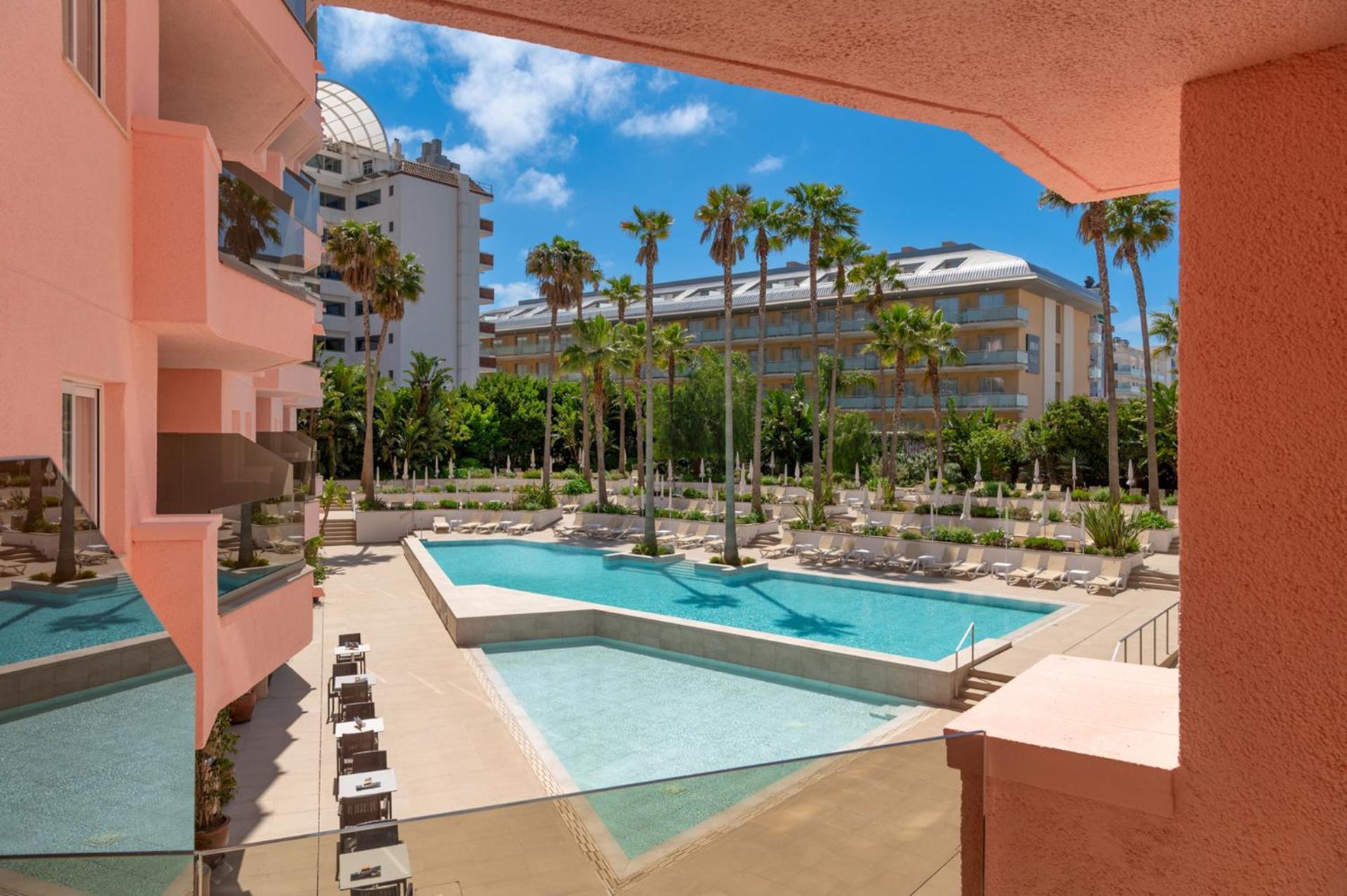 Aqua Hotel The Breeze (Adults Only +18) All Inclusive Santa Susanna Bagian luar foto