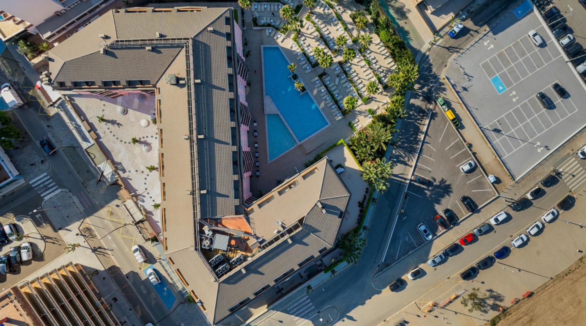 Aqua Hotel The Breeze (Adults Only +18) All Inclusive Santa Susanna Bagian luar foto