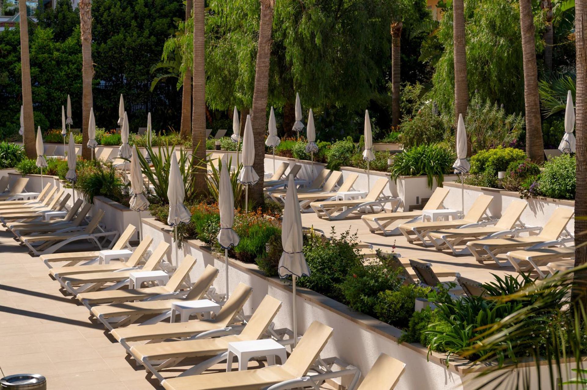 Aqua Hotel The Breeze (Adults Only +18) All Inclusive Santa Susanna Bagian luar foto