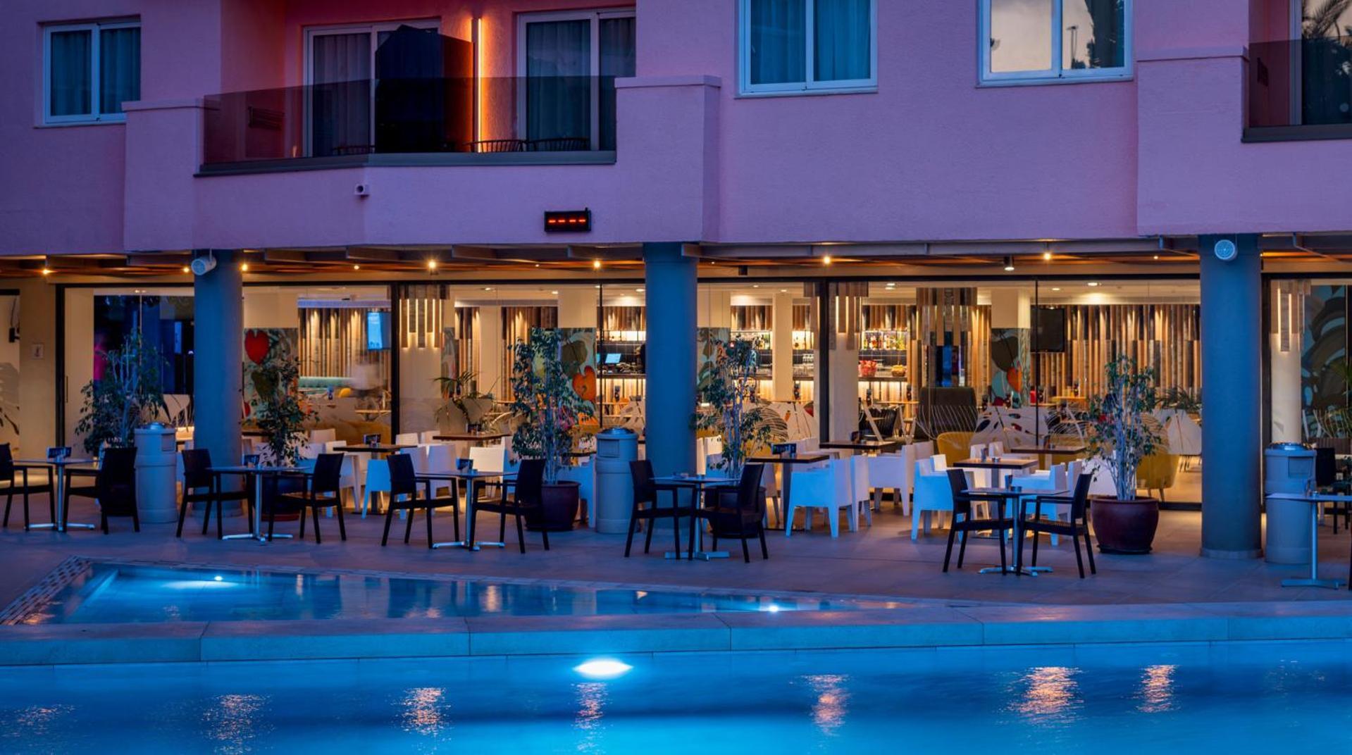 Aqua Hotel The Breeze (Adults Only +18) All Inclusive Santa Susanna Bagian luar foto